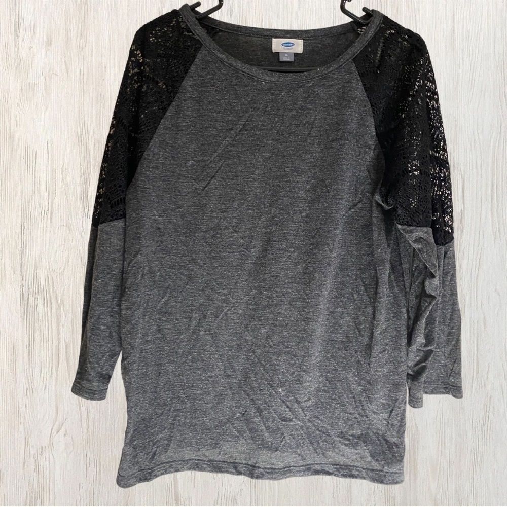 🔆Women’s Old Navy 3/4 Lace Reglan Shirt🔆​​